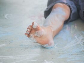 5 Pro Tips for Keeping Your Children's Clothing Clean and Free of Stains